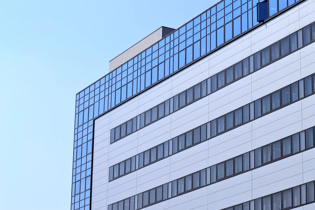 glass products, architecture, contemporary-3193192.jpg